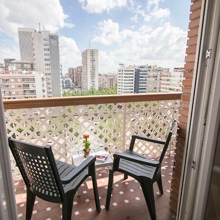Elegant Retreat Business District Bernabeu Apartment Madrid Bagian luar foto