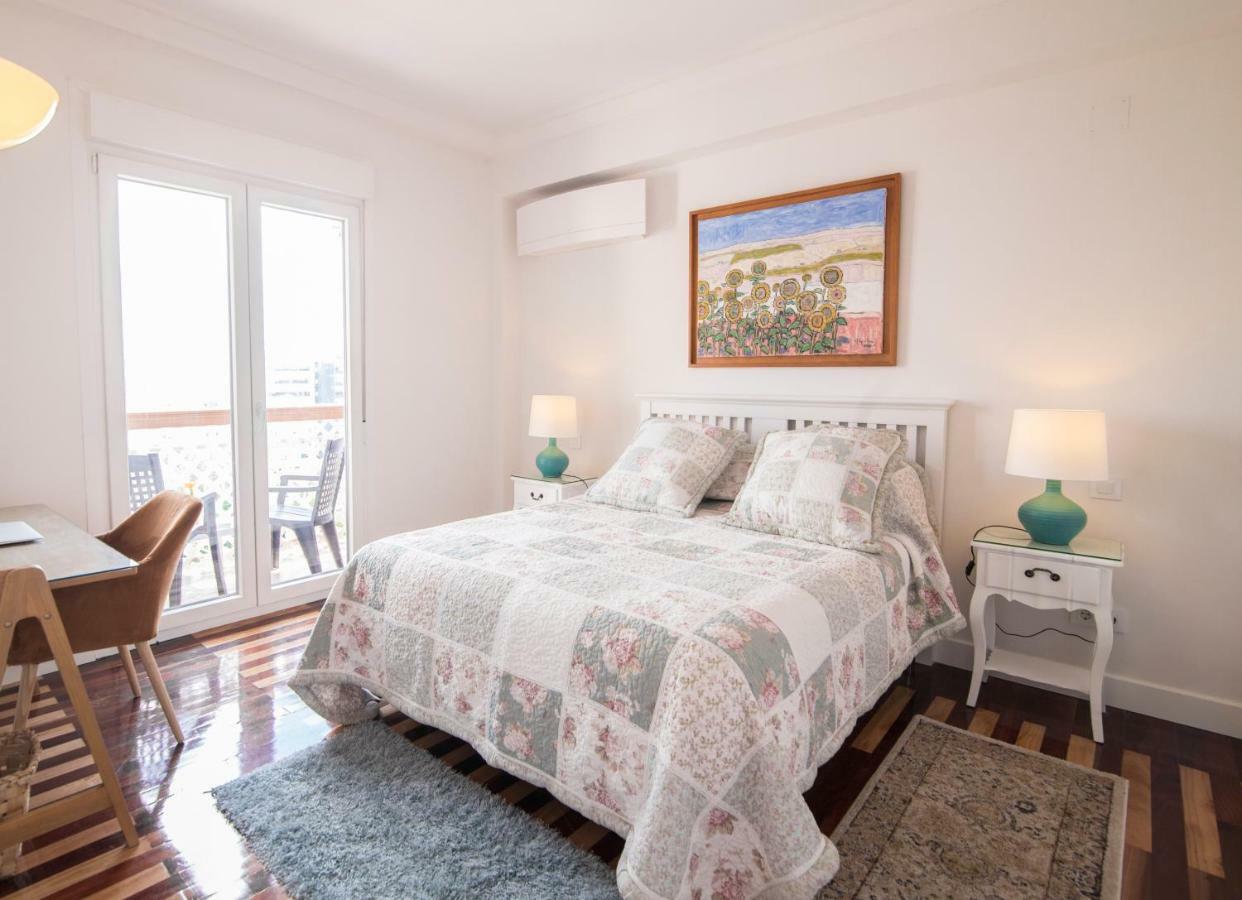 Elegant Retreat Business District Bernabeu Apartment Madrid Bagian luar foto